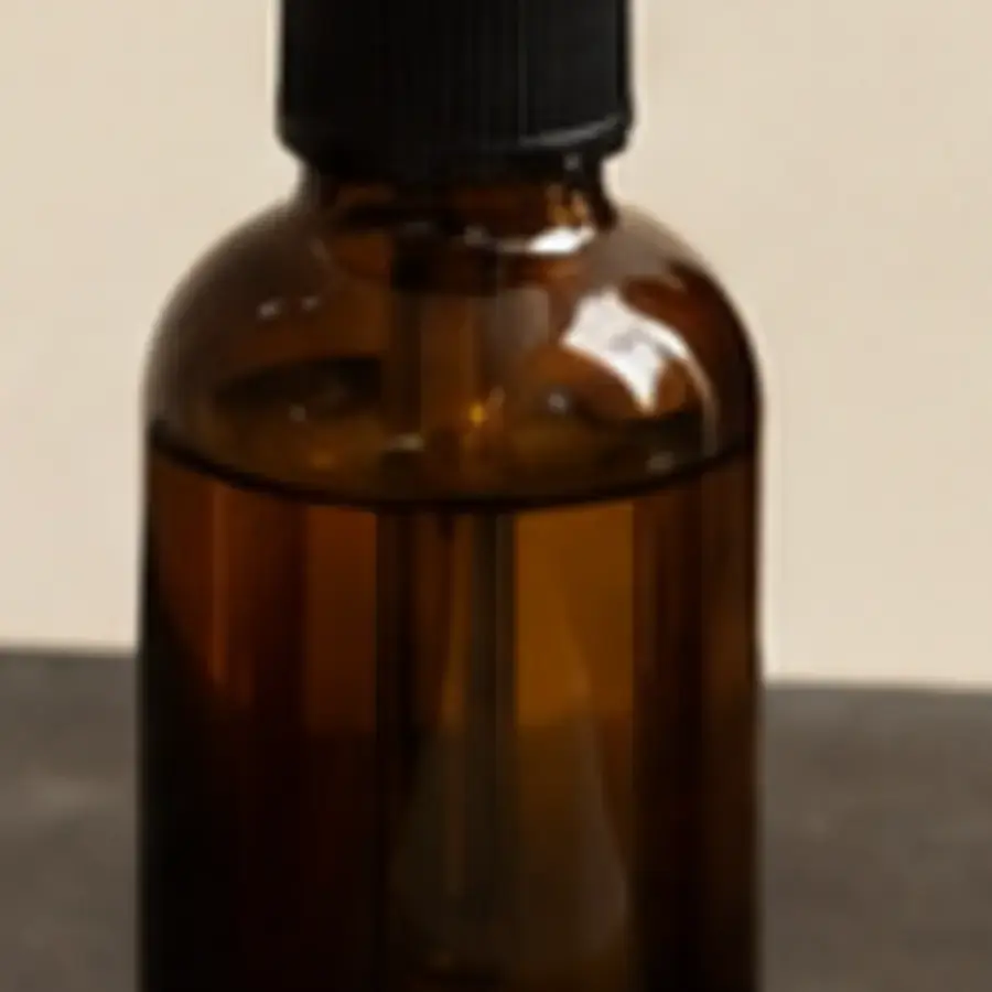 Soins du visage — Sérums et laits nettoyants aux actifs végétaux, pour prendre soin de sa peau au quotidien.